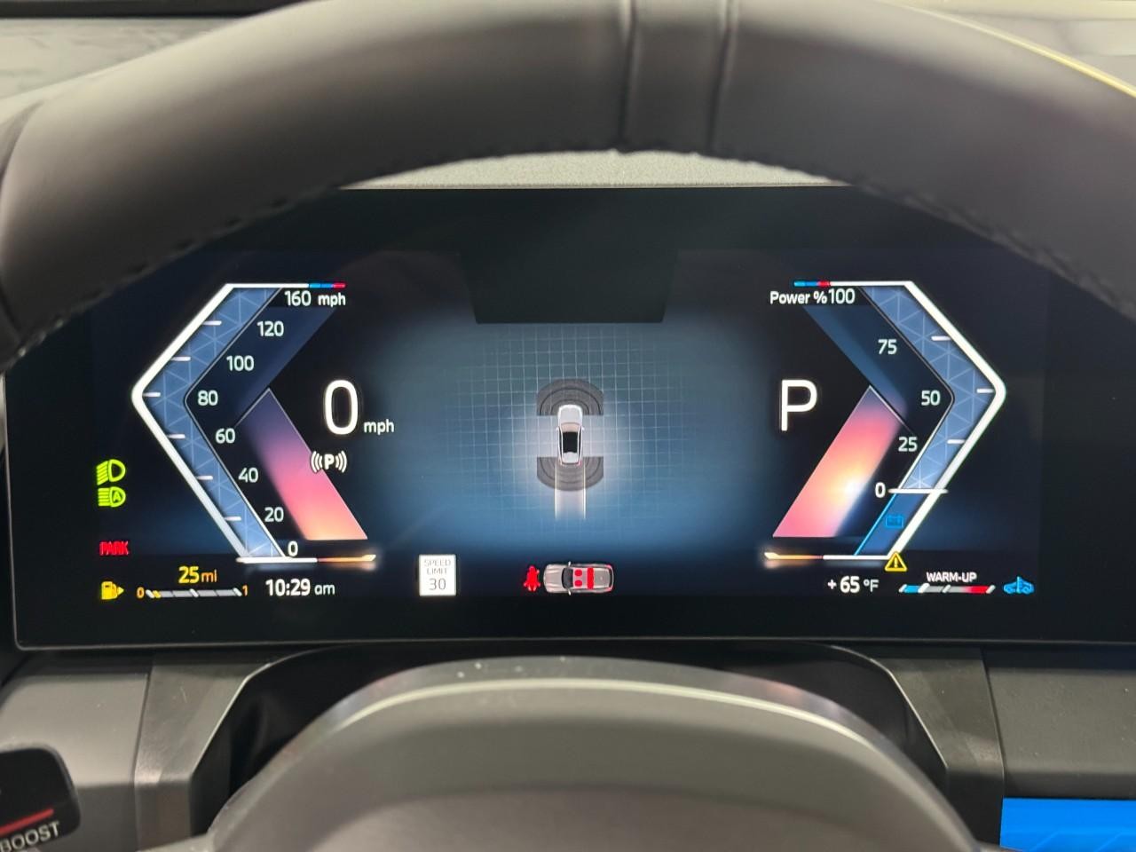 BMW X3 Vehicle Full-screen Gallery Image 30
