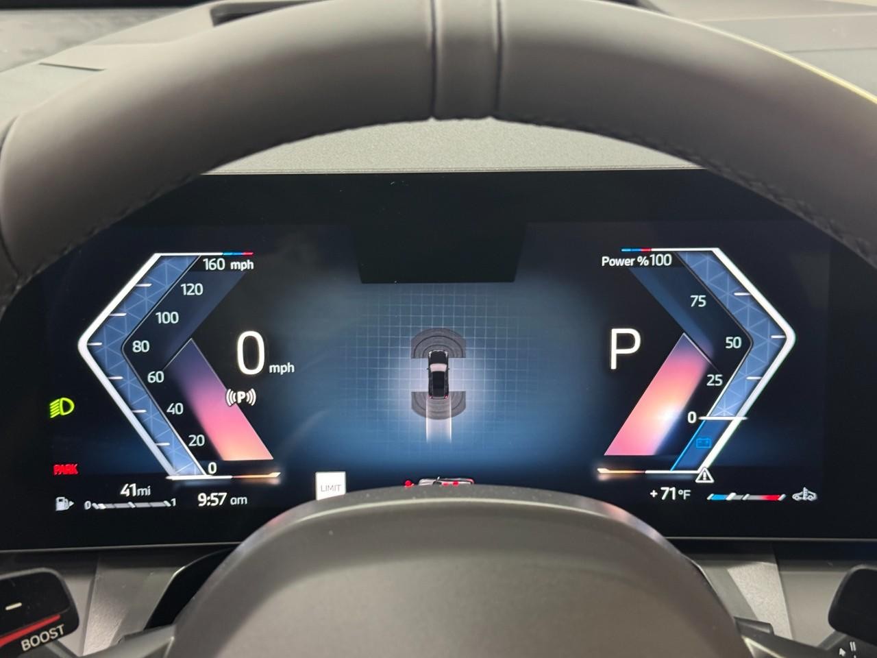 BMW X3 Vehicle Full-screen Gallery Image 30