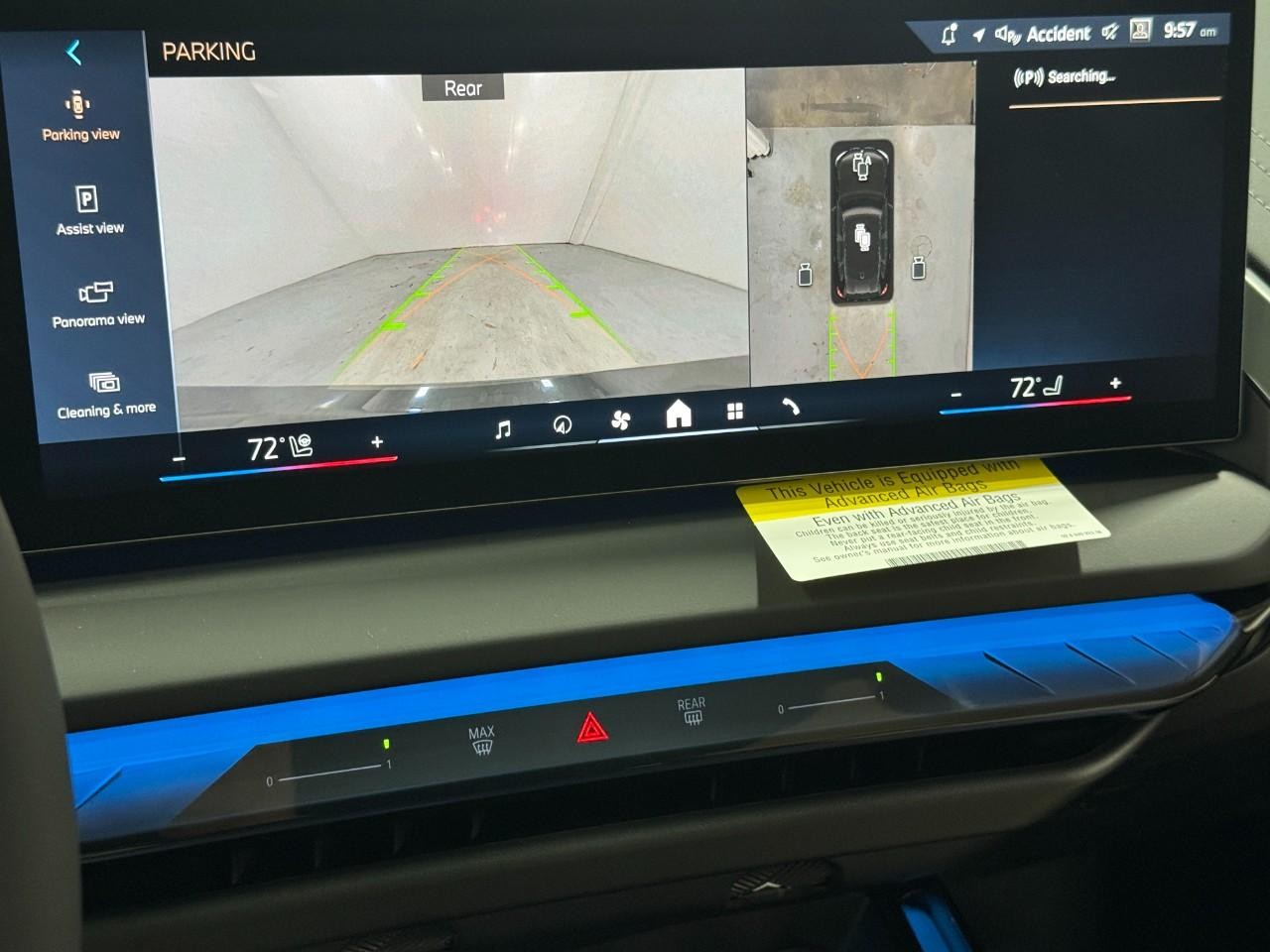 BMW X3 Vehicle Full-screen Gallery Image 31