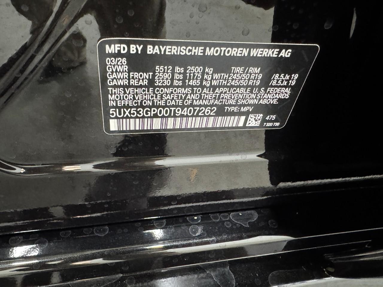 BMW X3 Vehicle Full-screen Gallery Image 32