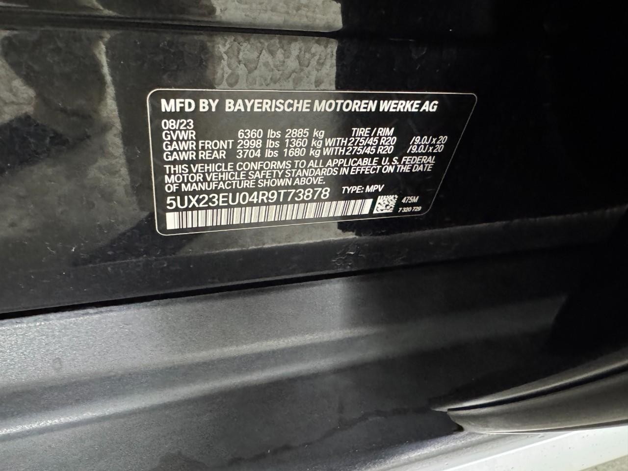 BMW X5 Vehicle Full-screen Gallery Image 34