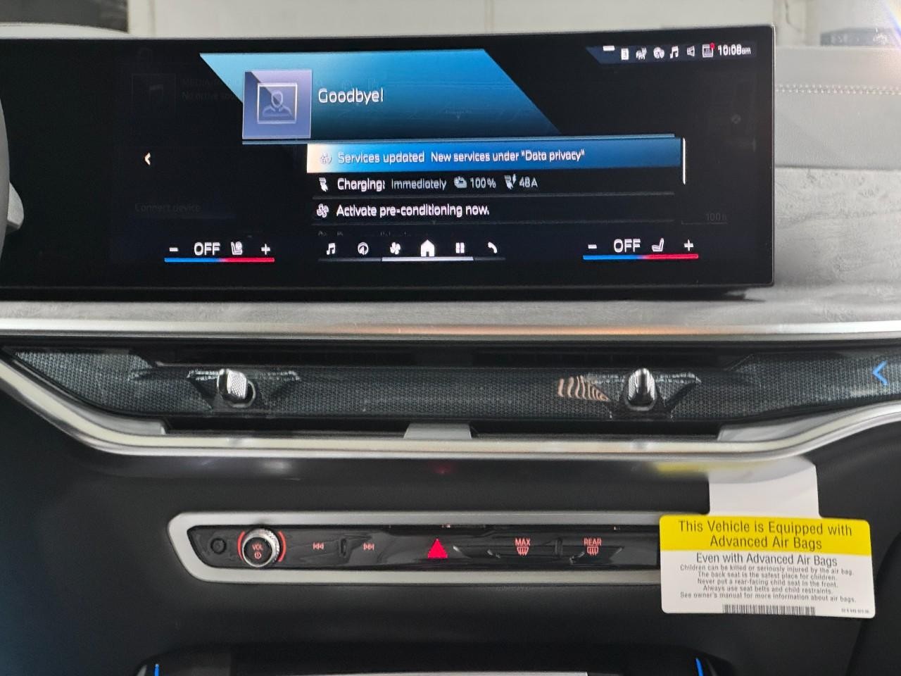 BMW X5 Vehicle Full-screen Gallery Image 15