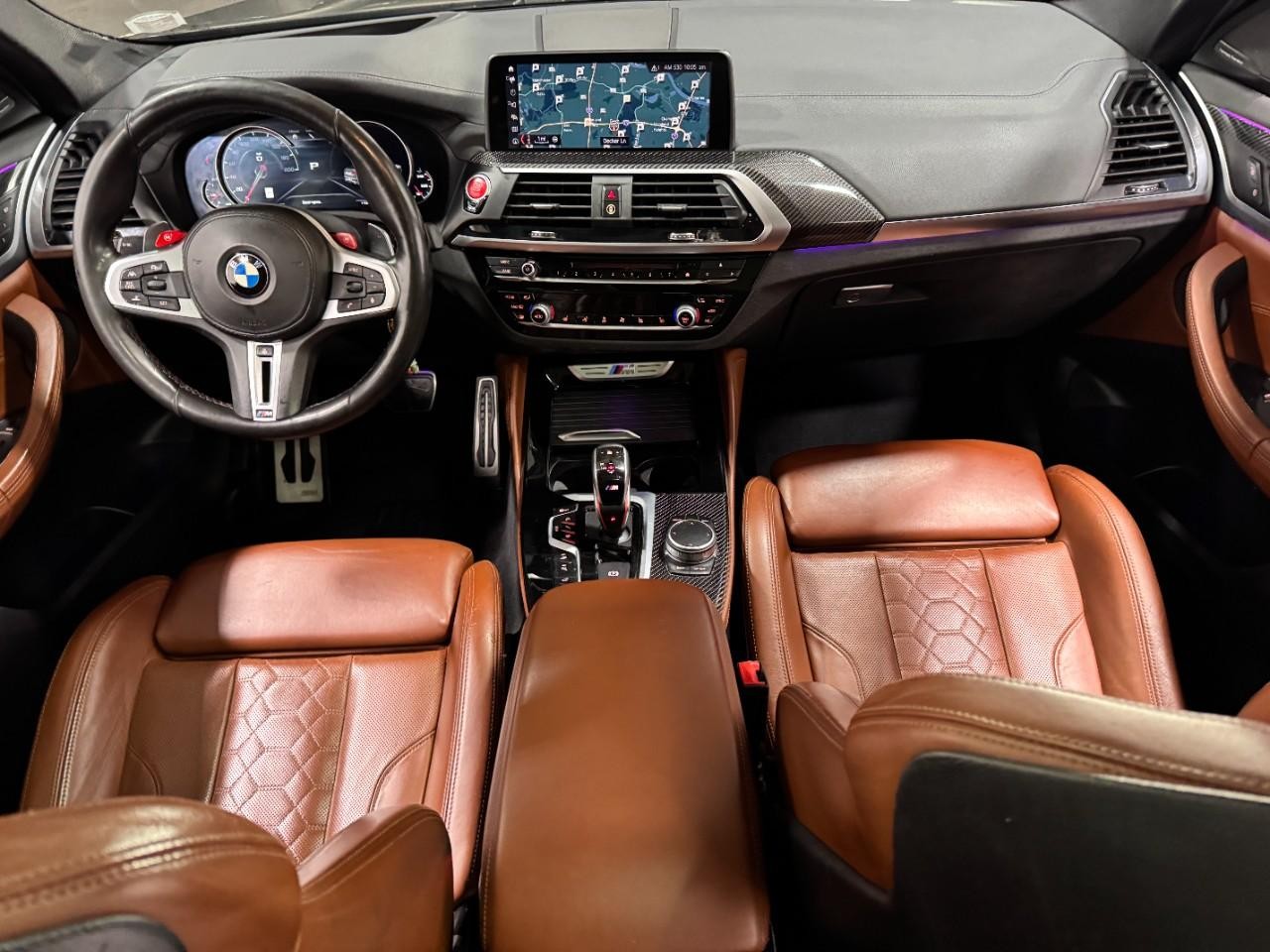 BMW X4 M Vehicle Full-screen Gallery Image 13