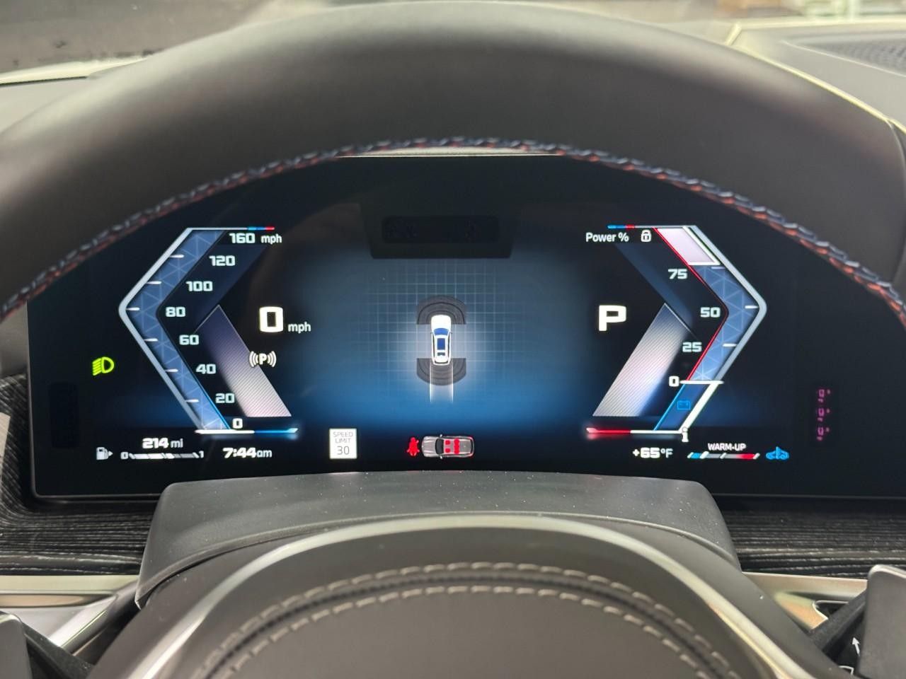 BMW X7 Vehicle Full-screen Gallery Image 36