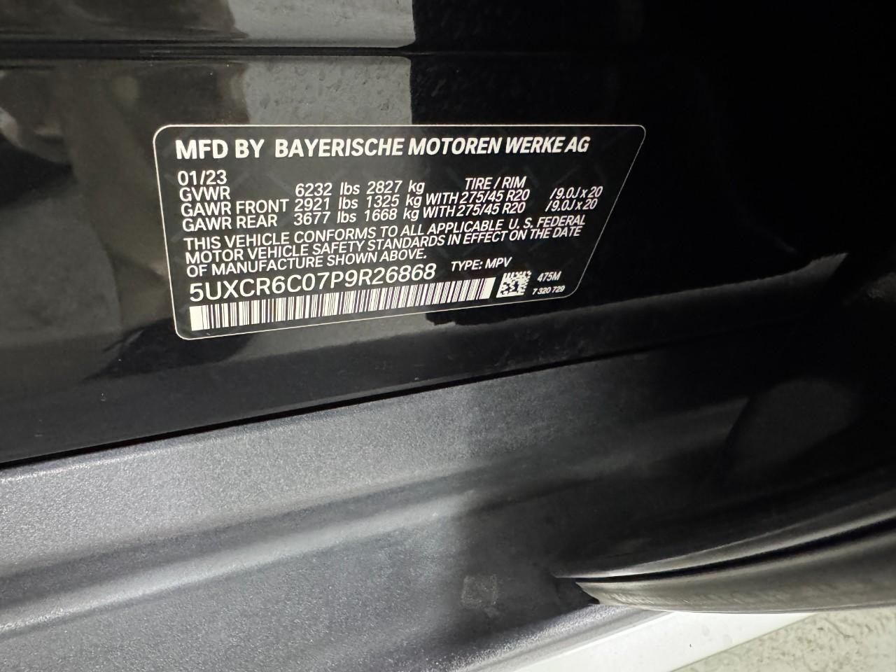 BMW X5 Vehicle Full-screen Gallery Image 36