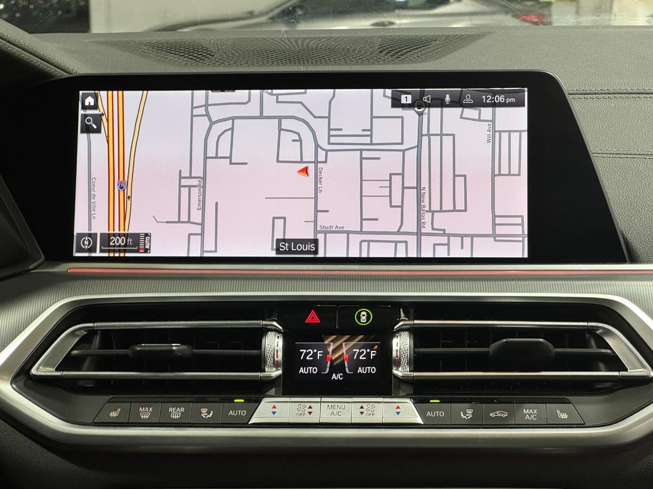 BMW X6 Vehicle Full-screen Gallery Image 15
