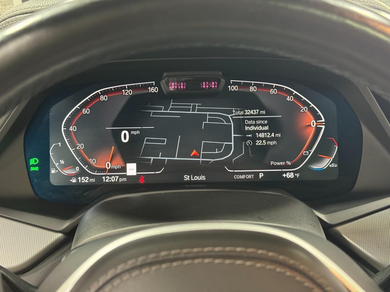 BMW X6 Vehicle Full-screen Gallery Image 35
