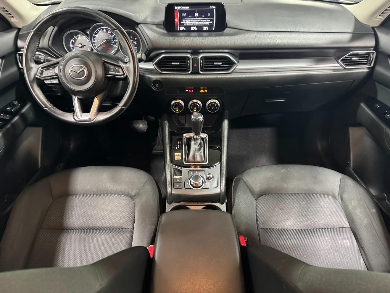 Mazda CX-5 Vehicle Full-screen Gallery Image 11