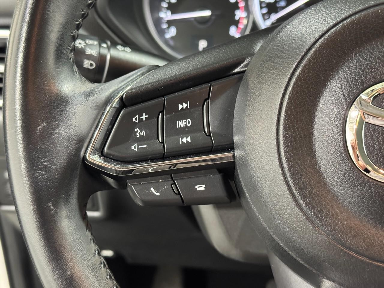 Mazda CX-5 Vehicle Full-screen Gallery Image 27