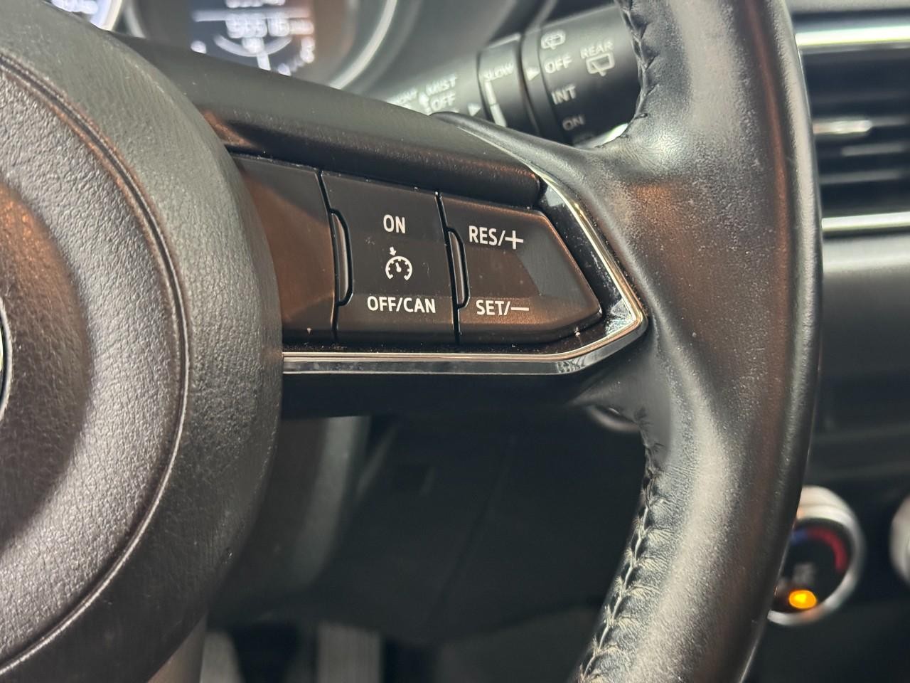 Mazda CX-5 Vehicle Full-screen Gallery Image 28