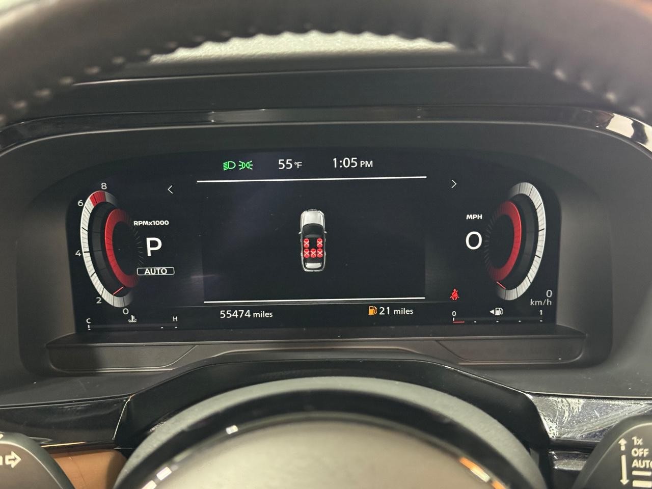 Nissan Pathfinder Vehicle Full-screen Gallery Image 34