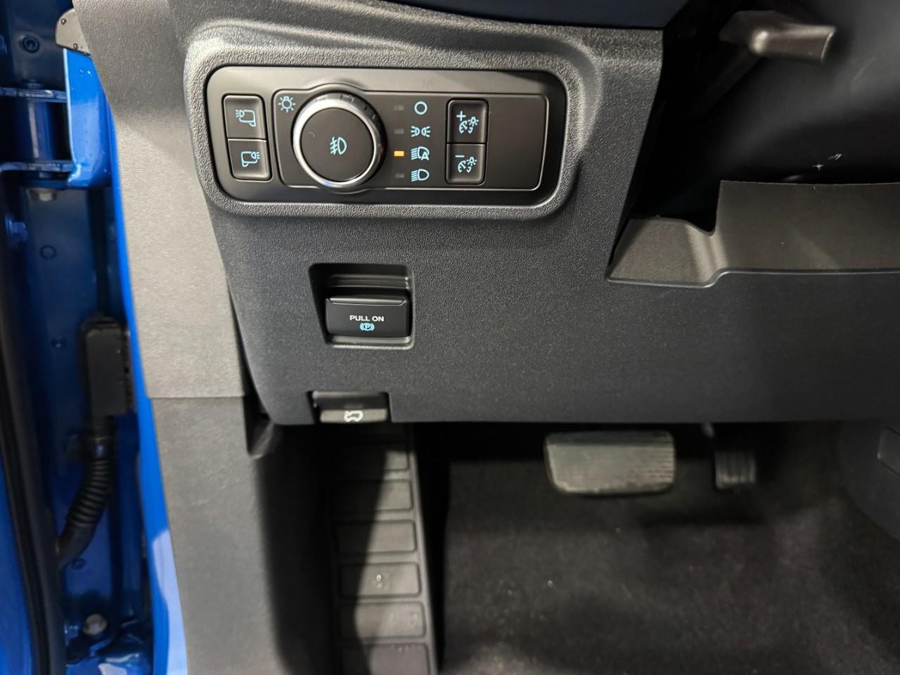 Ford Bronco Vehicle Full-screen Gallery Image 25