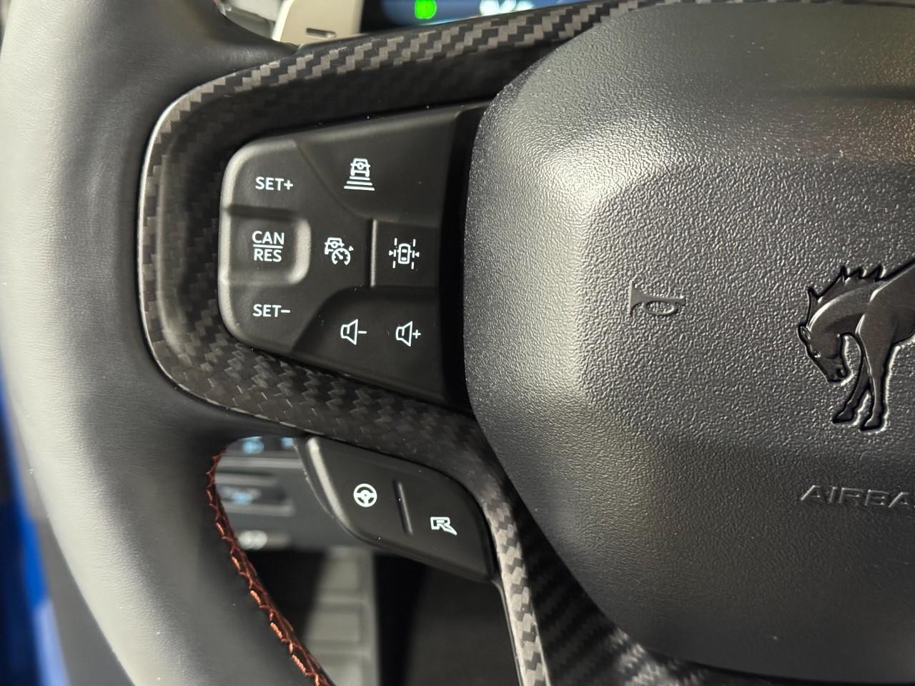 Ford Bronco Vehicle Full-screen Gallery Image 26