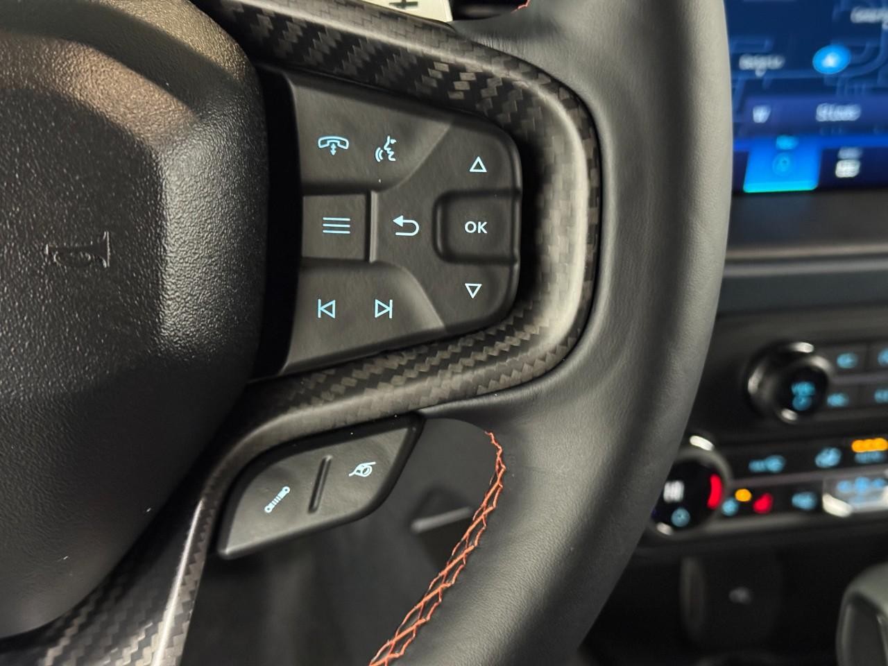 Ford Bronco Vehicle Full-screen Gallery Image 27