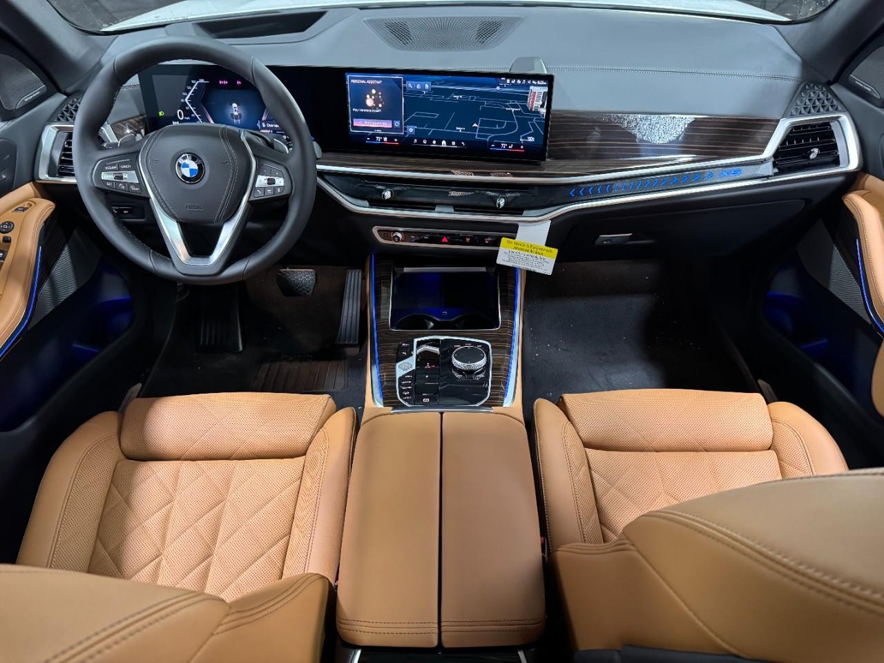 BMW X5 Vehicle Full-screen Gallery Image 13
