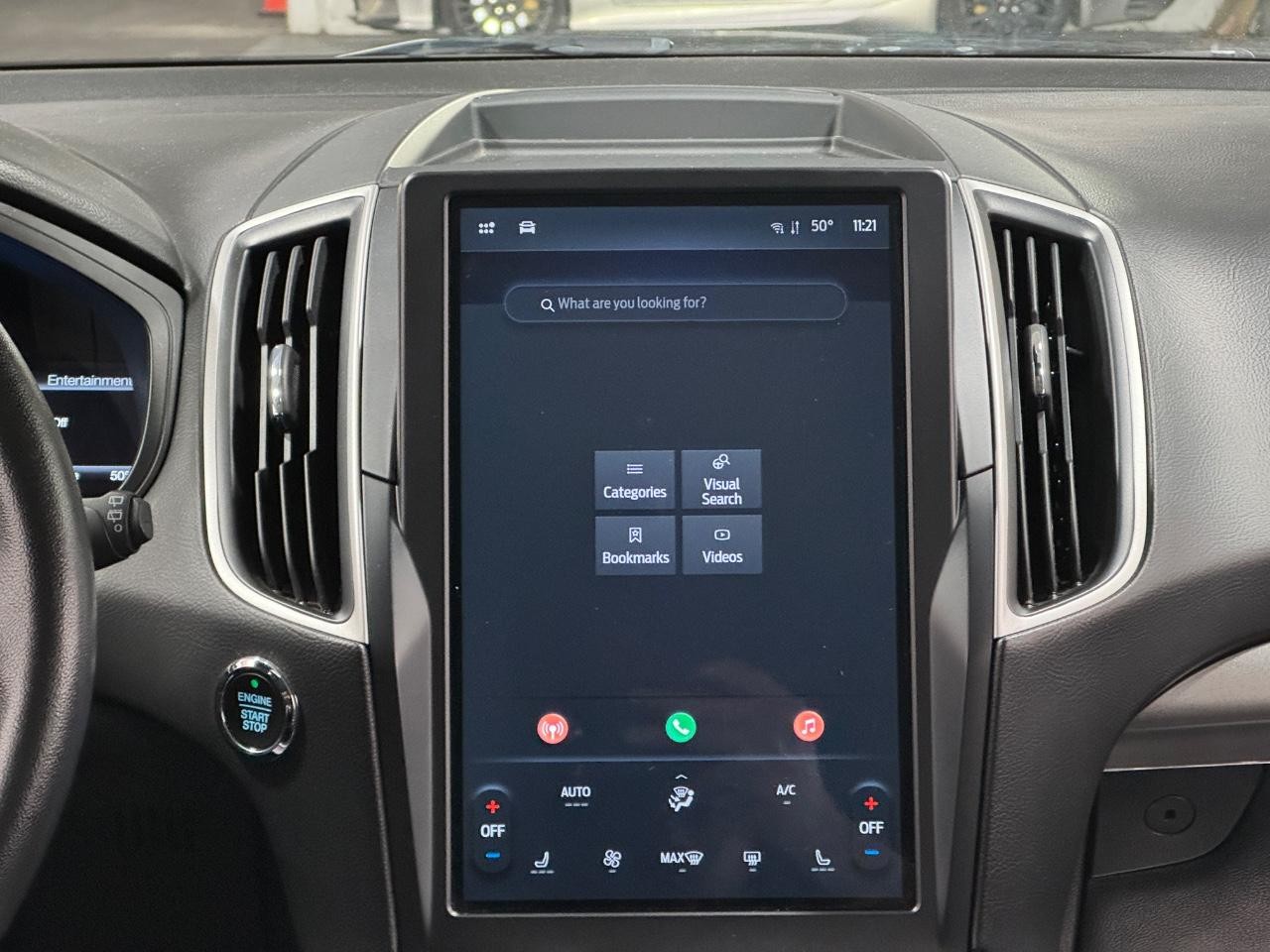 Ford Edge Vehicle Full-screen Gallery Image 13