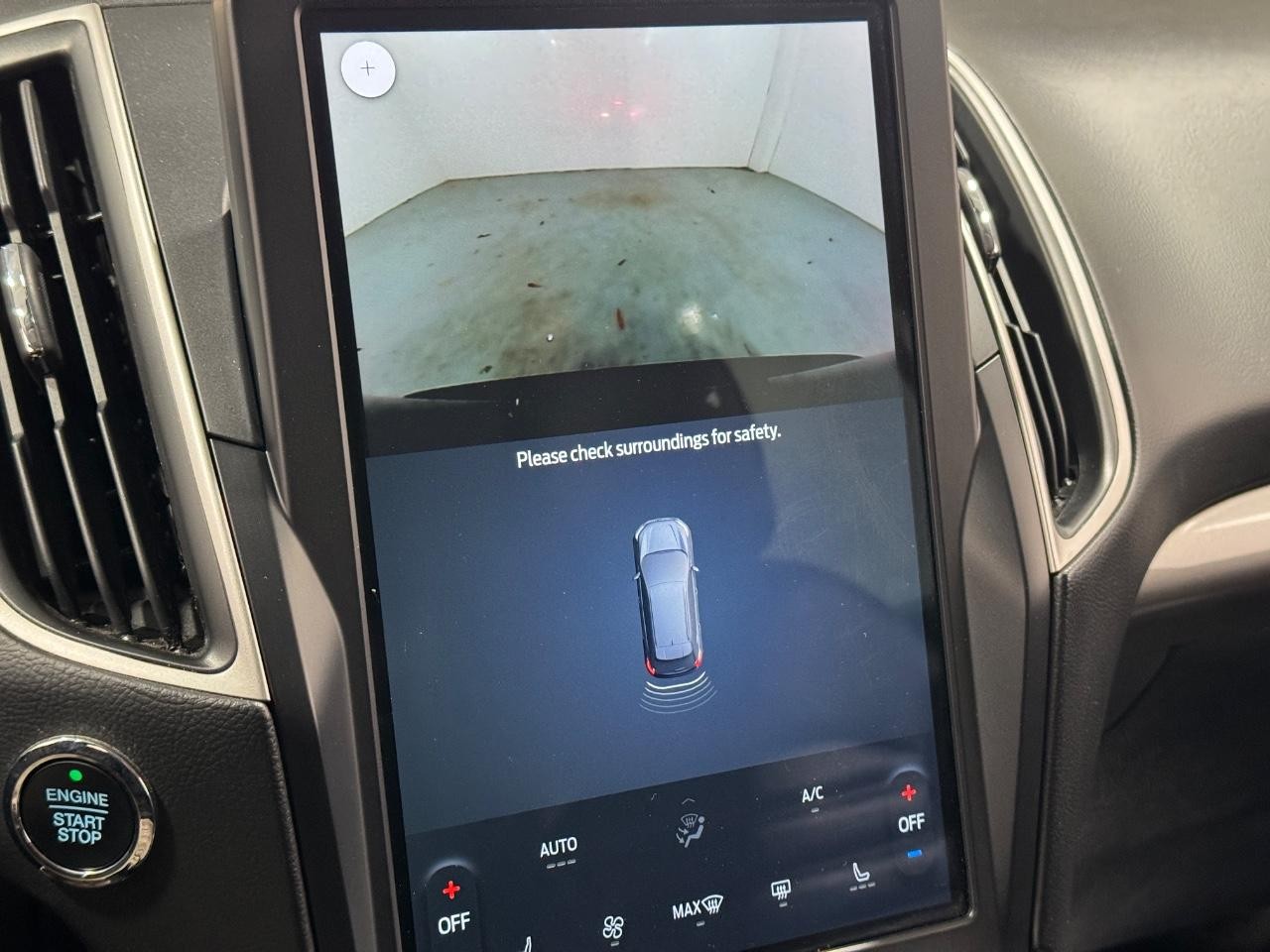 Ford Edge Vehicle Full-screen Gallery Image 30