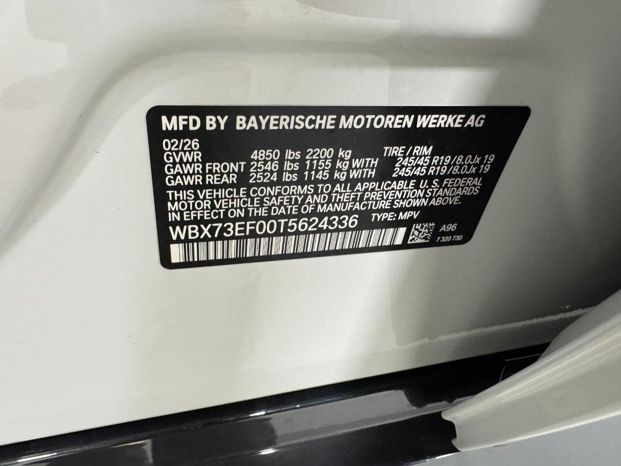 BMW X1 Vehicle Full-screen Gallery Image 33