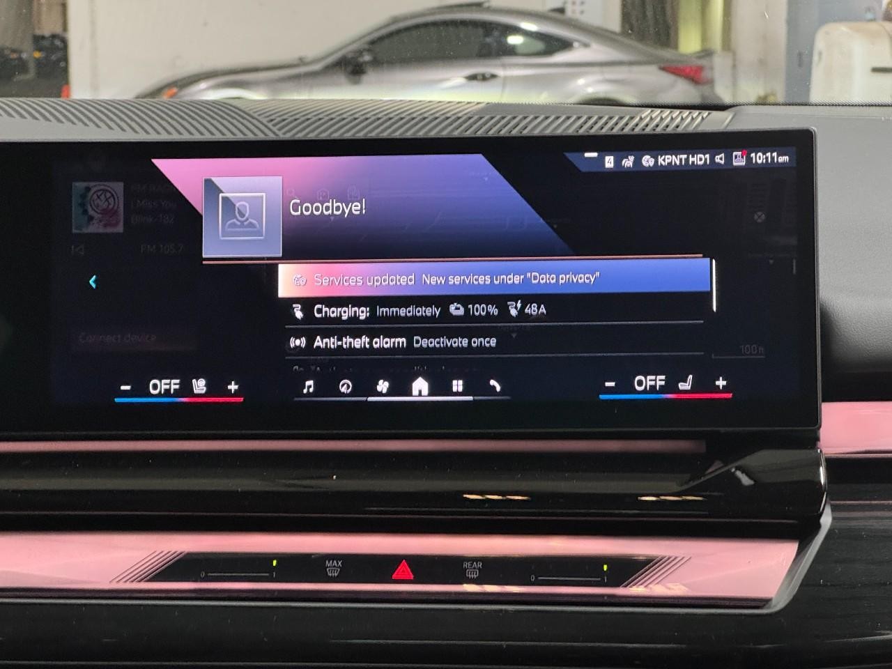 BMW i5 Vehicle Full-screen Gallery Image 15