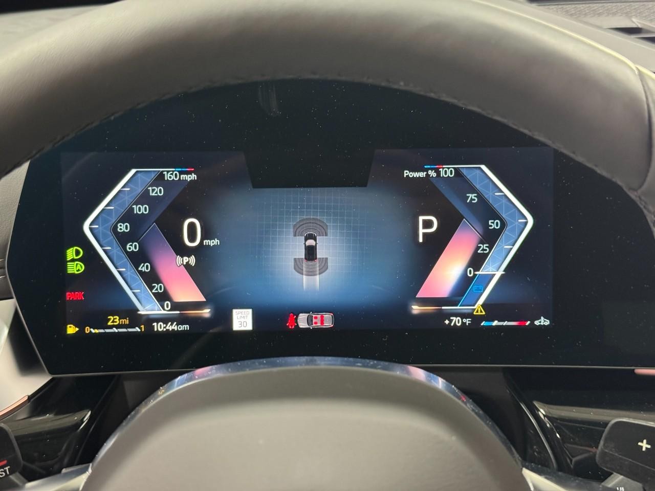 BMW X1 Vehicle Full-screen Gallery Image 31