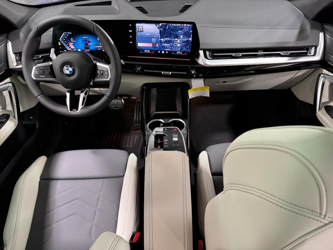 BMW X2 Vehicle Full-screen Gallery Image 12