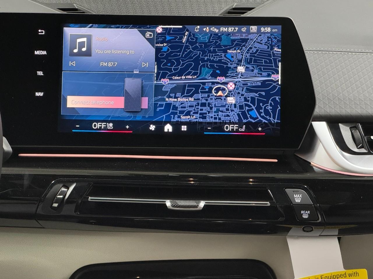 BMW X2 Vehicle Full-screen Gallery Image 14