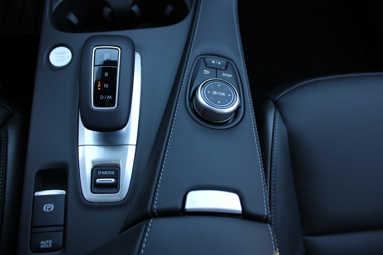 INFINITI QX55 Vehicle Full-screen Gallery Image 28