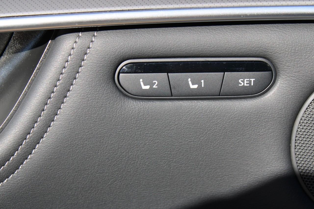 INFINITI QX55 Vehicle Full-screen Gallery Image 31