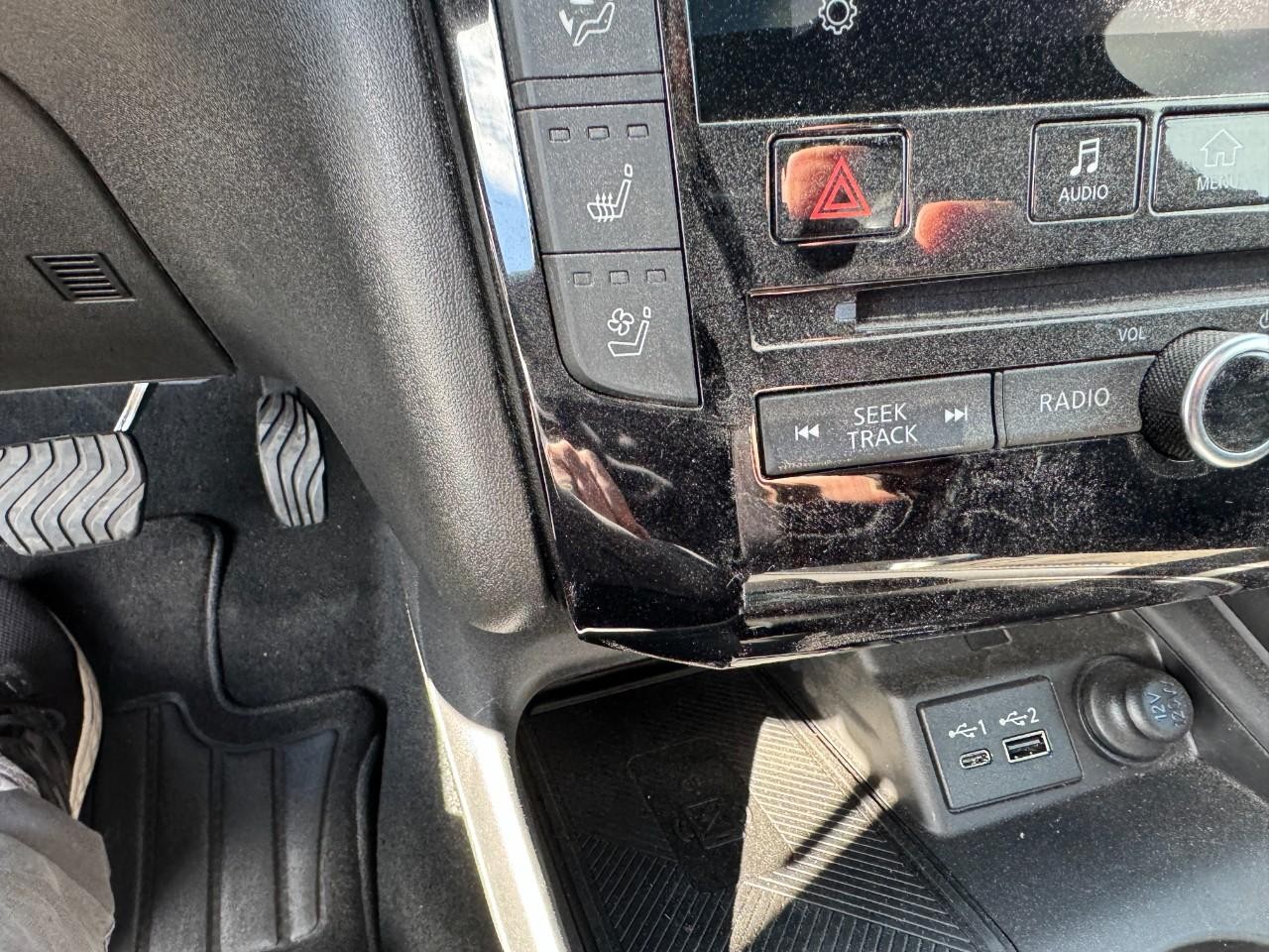 INFINITI QX55 Vehicle Full-screen Gallery Image 25