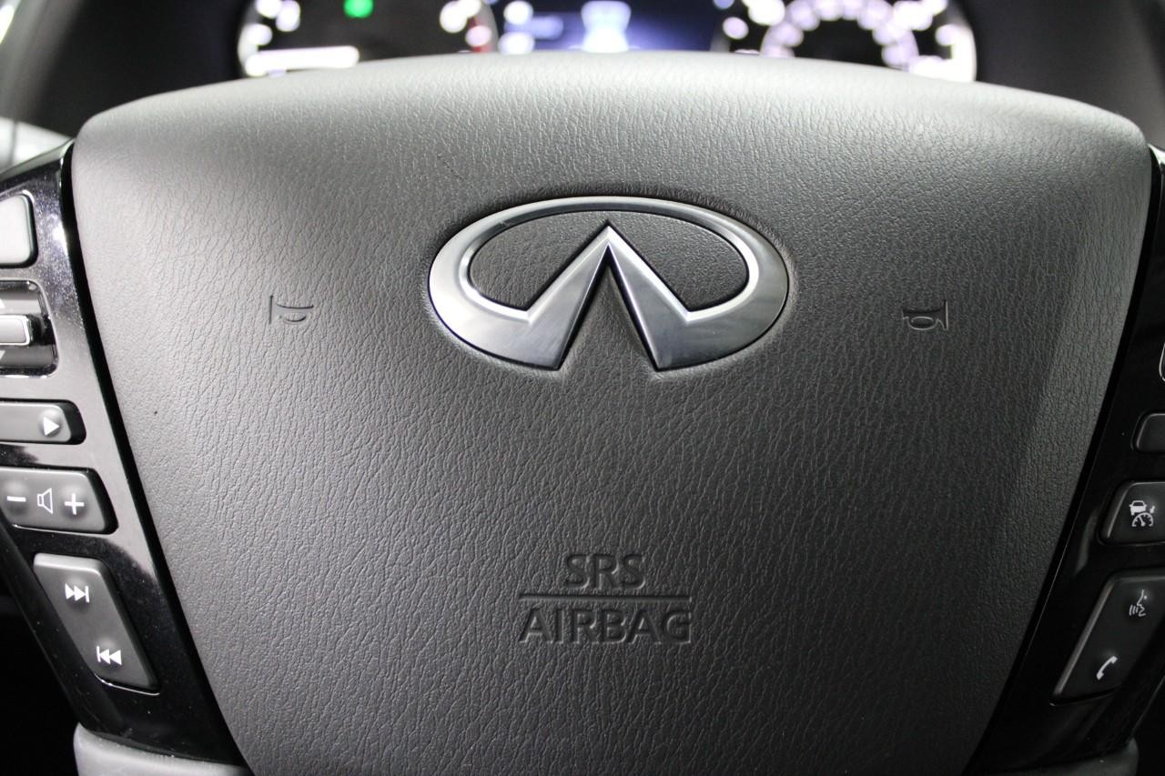 INFINITI QX80 Vehicle Full-screen Gallery Image 24