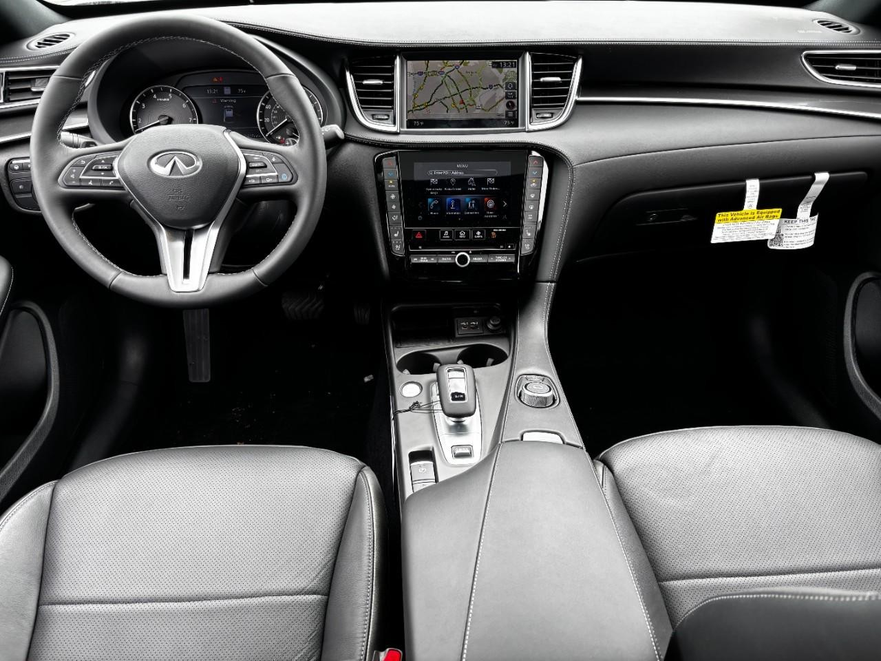 INFINITI QX55 Vehicle Full-screen Gallery Image 14