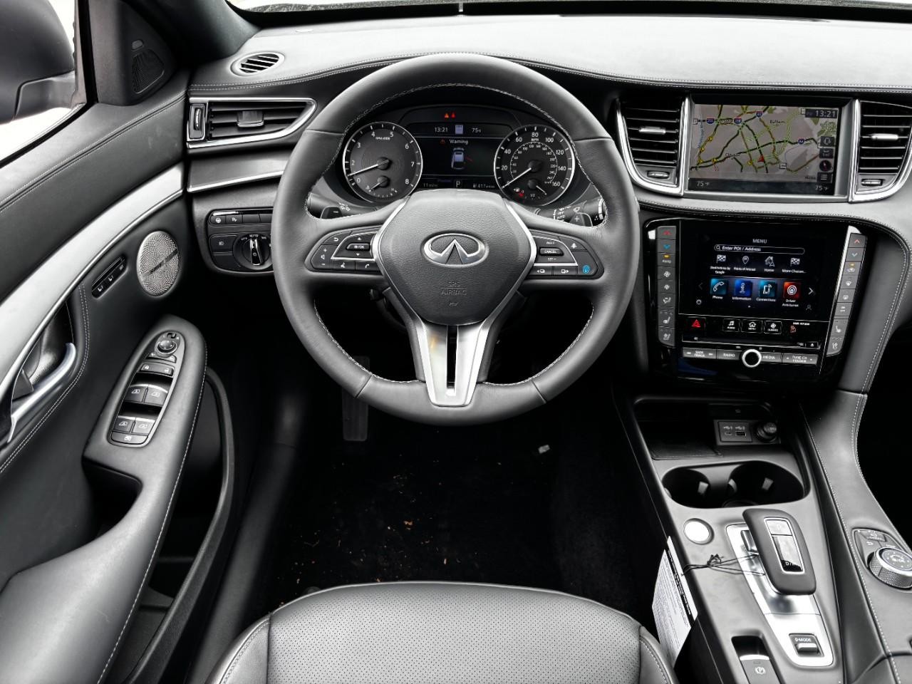 INFINITI QX55 Vehicle Full-screen Gallery Image 15