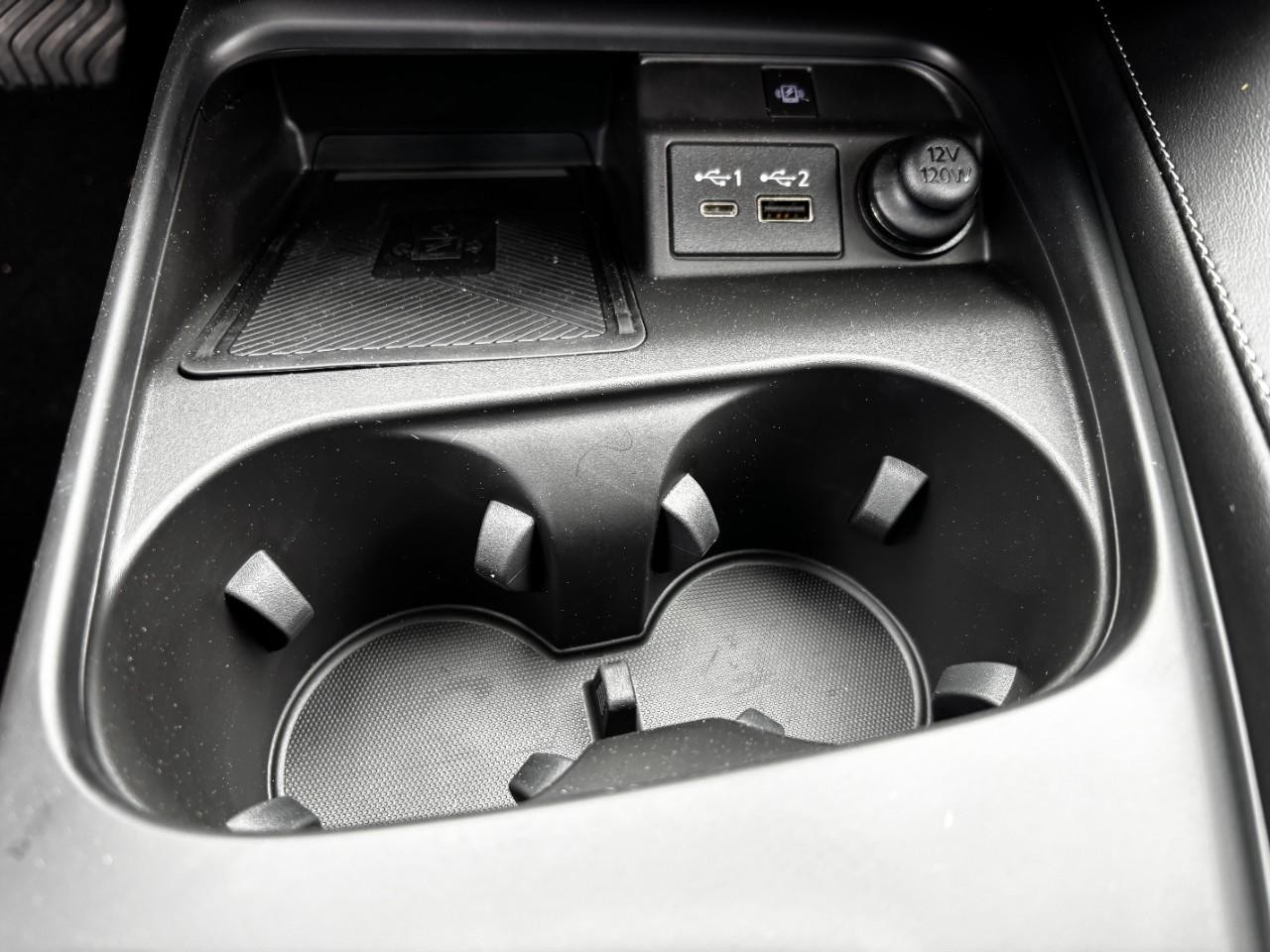 INFINITI QX55 Vehicle Full-screen Gallery Image 28