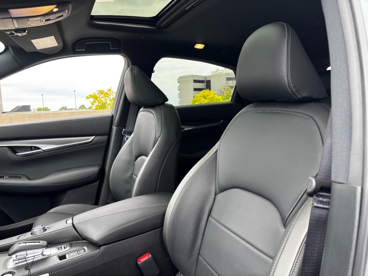 INFINITI QX55 Vehicle Full-screen Gallery Image 40