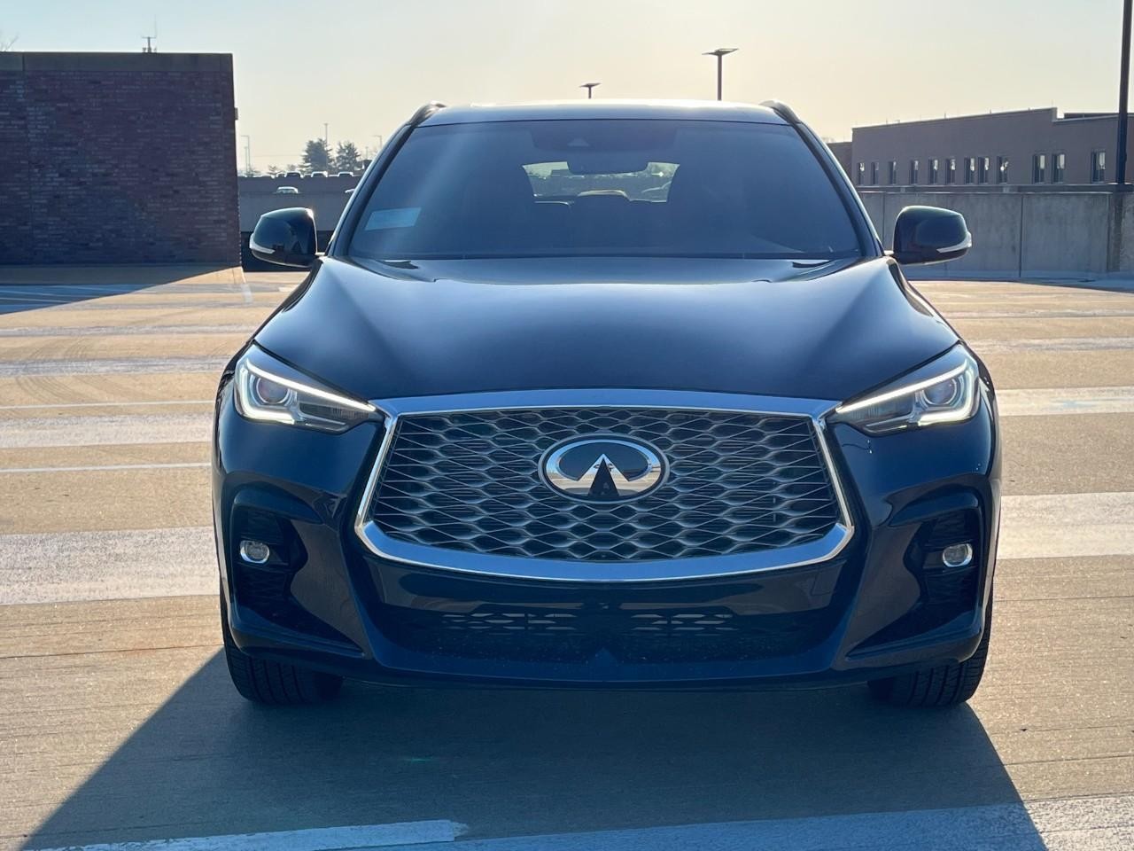 INFINITI QX55 Vehicle Full-screen Gallery Image 7