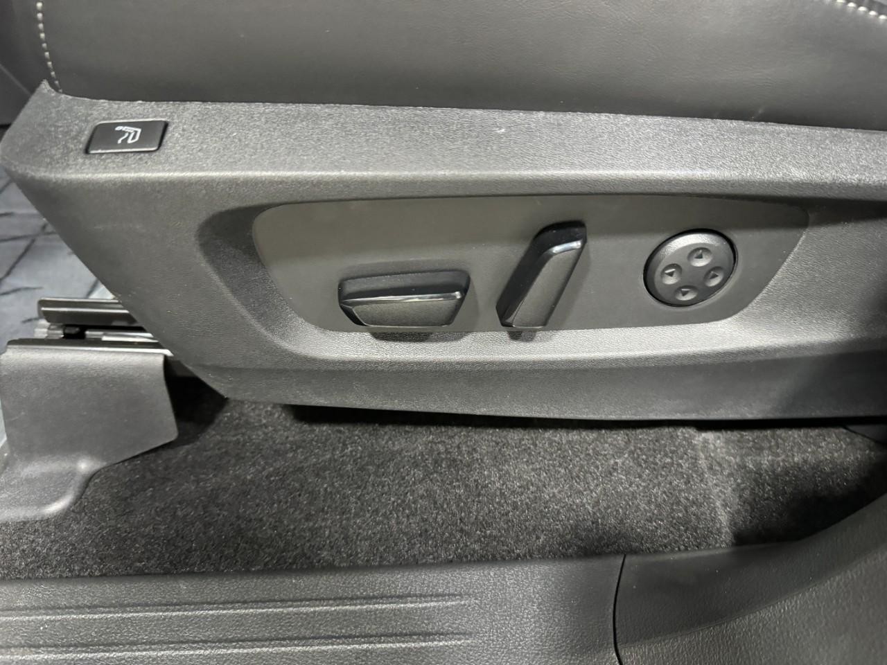 INFINITI QX60 Vehicle Full-screen Gallery Image 29