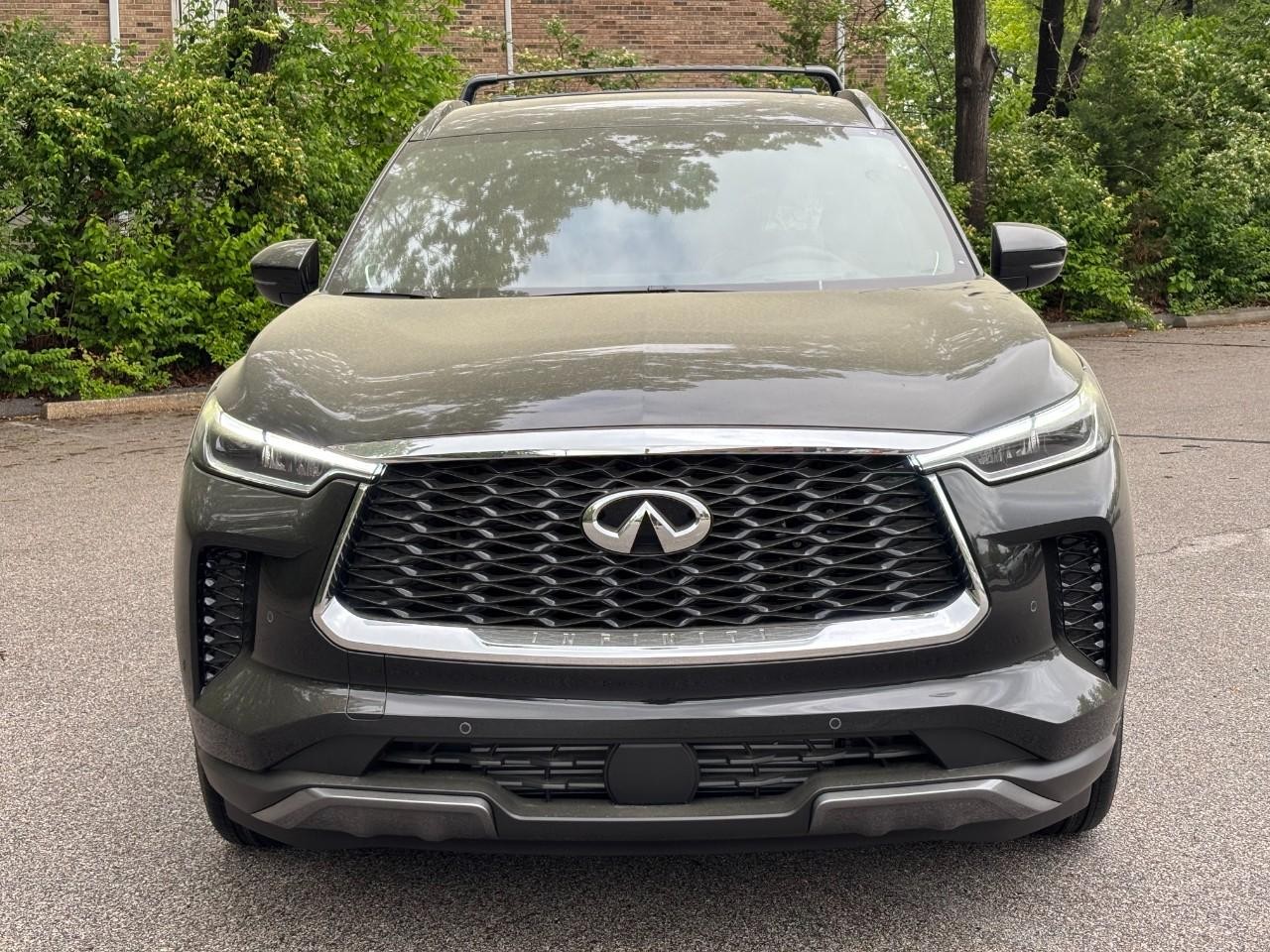 INFINITI QX60 Vehicle Full-screen Gallery Image 7