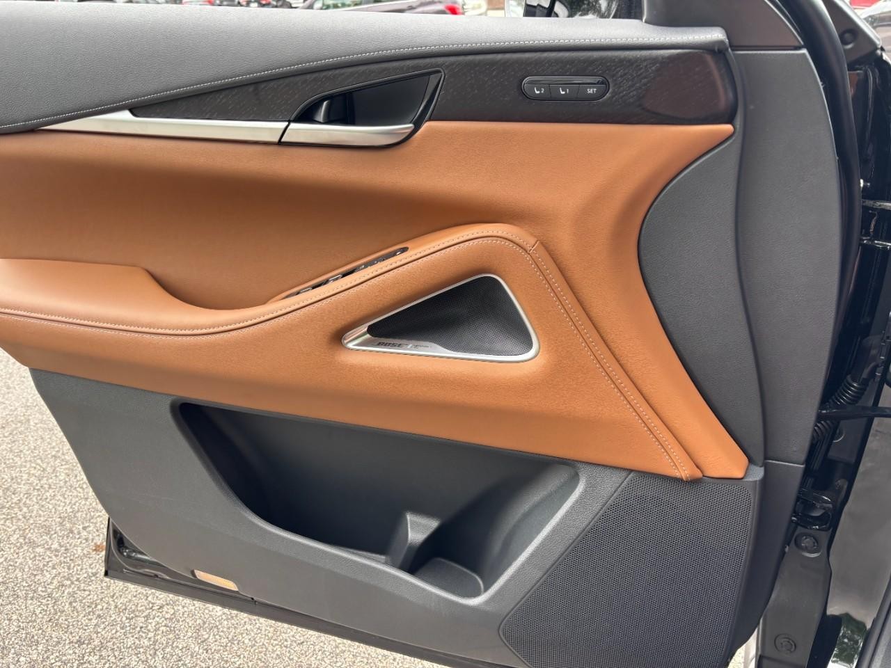 INFINITI QX60 Vehicle Full-screen Gallery Image 34