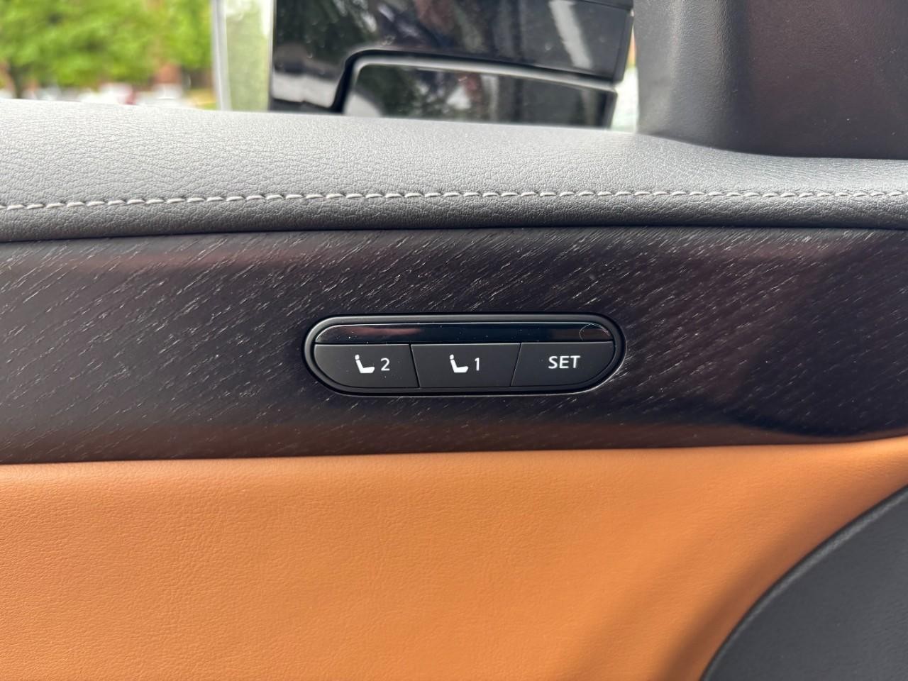 INFINITI QX60 Vehicle Full-screen Gallery Image 35