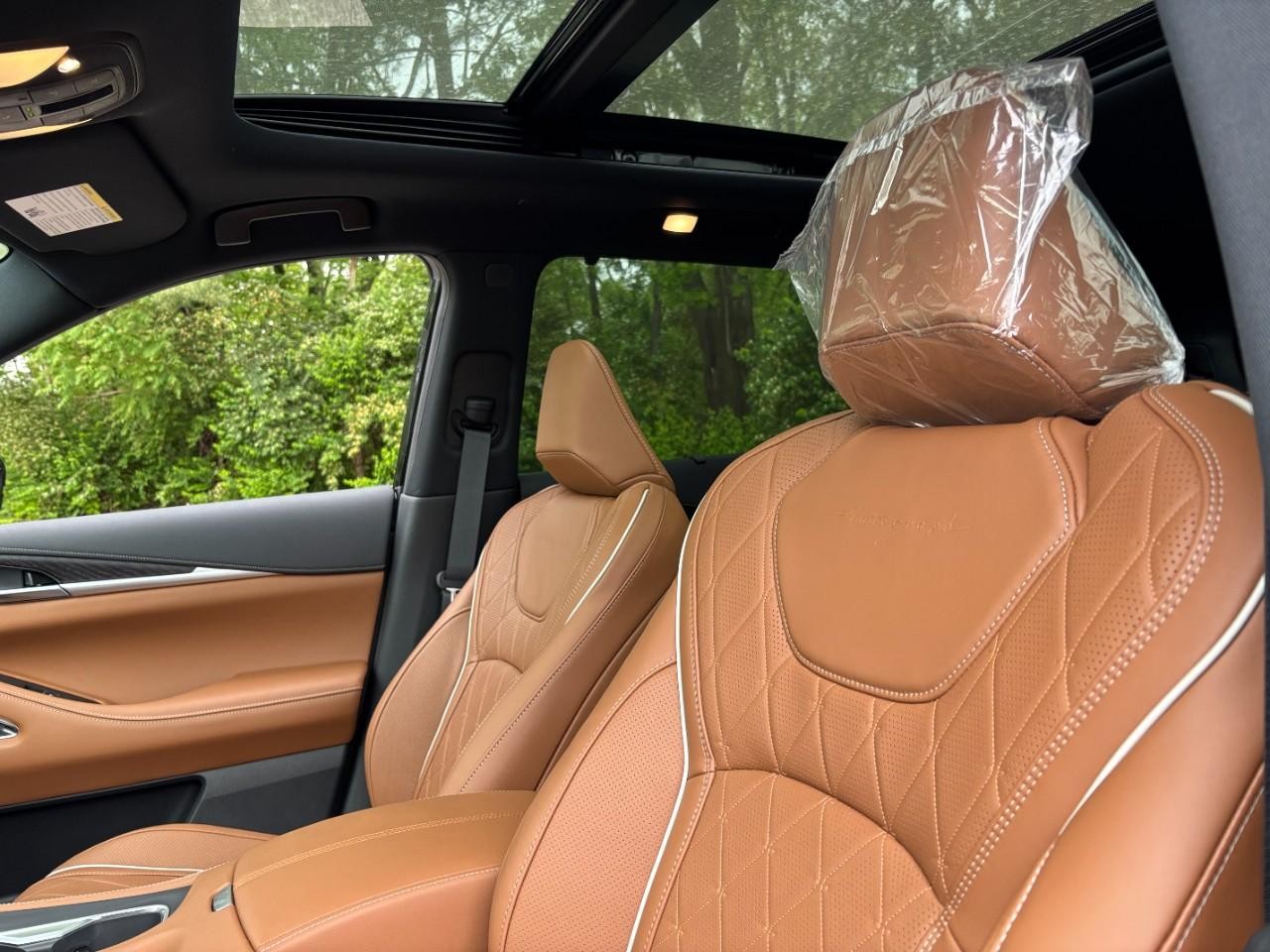 INFINITI QX60 Vehicle Full-screen Gallery Image 41