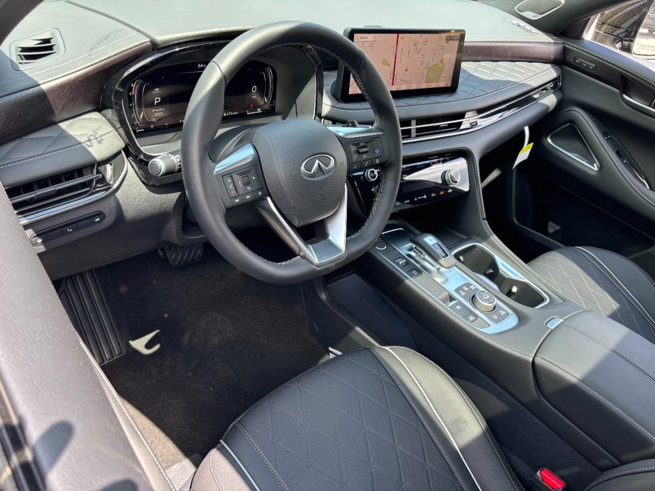 INFINITI QX60 Vehicle Full-screen Gallery Image 22