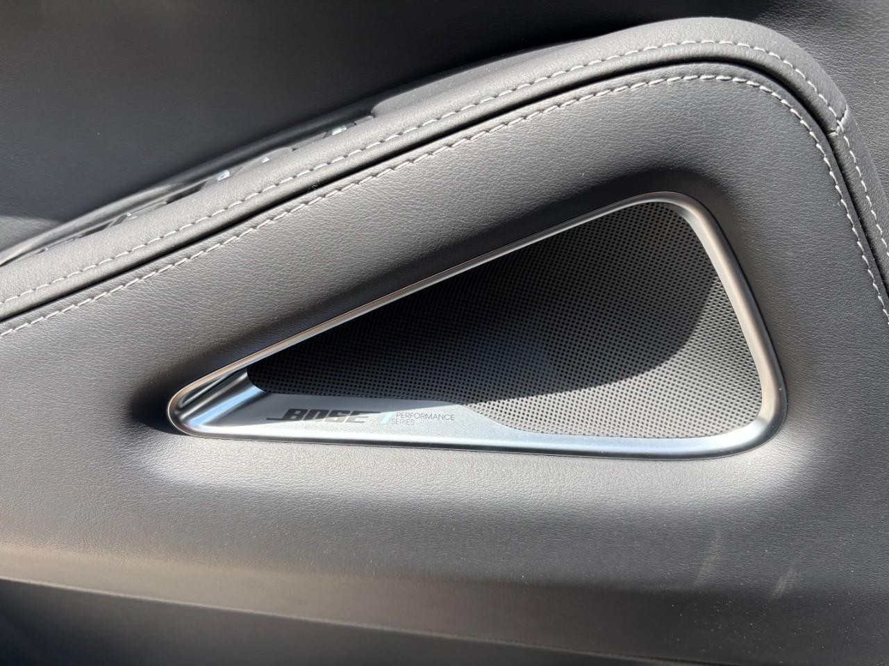 INFINITI QX60 Vehicle Full-screen Gallery Image 40