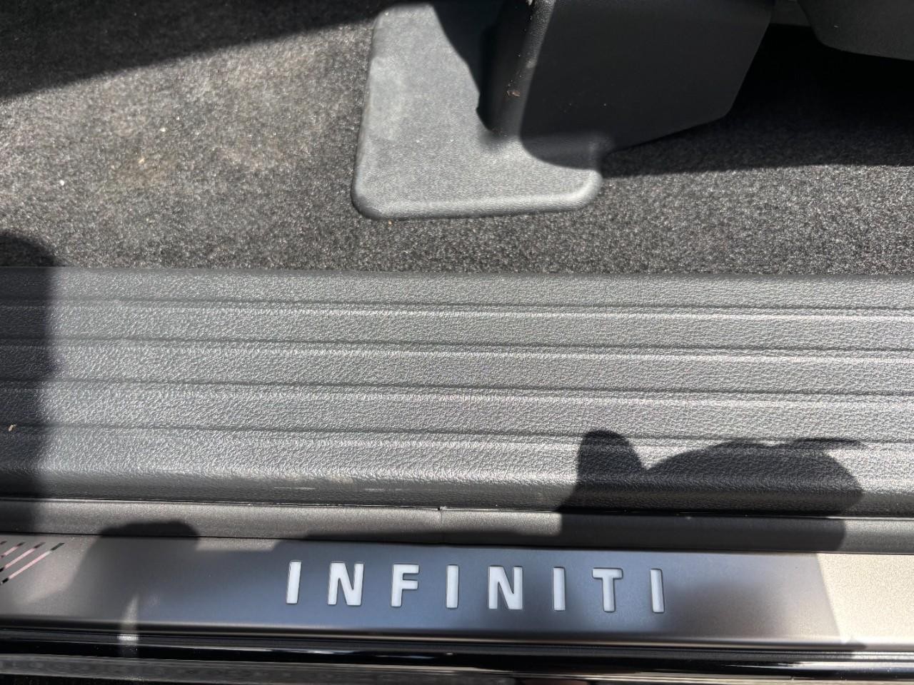 INFINITI QX60 Vehicle Full-screen Gallery Image 41