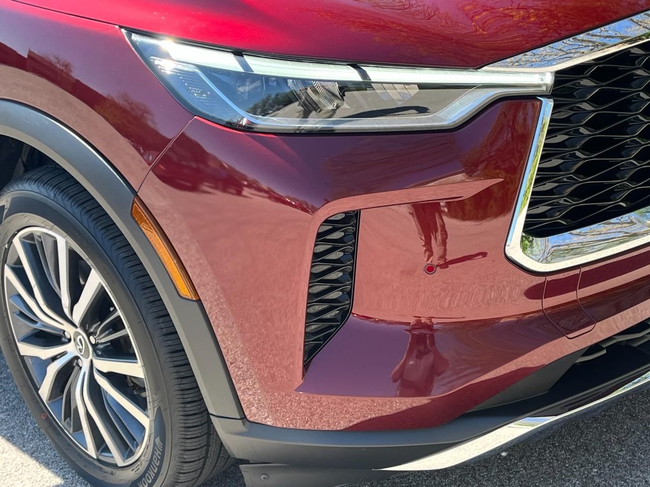 INFINITI QX60 Vehicle Full-screen Gallery Image 8