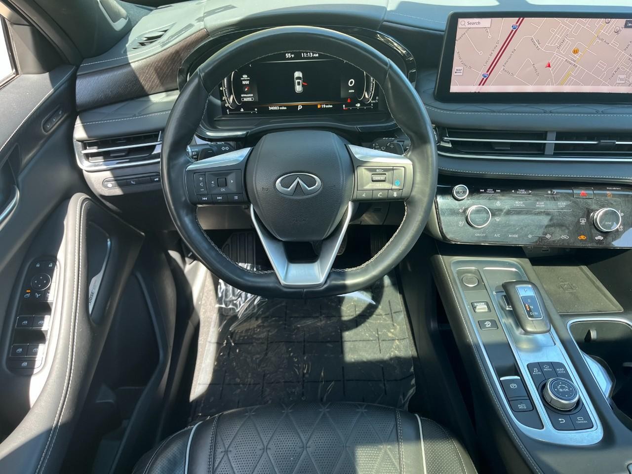 INFINITI QX60 Vehicle Full-screen Gallery Image 16
