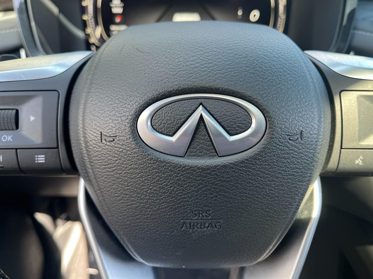 INFINITI QX60 Vehicle Full-screen Gallery Image 23