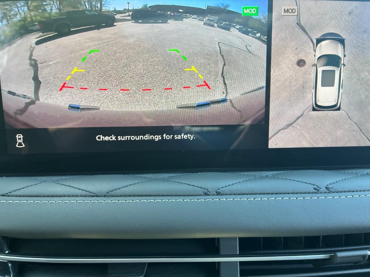 INFINITI QX60 Vehicle Full-screen Gallery Image 27