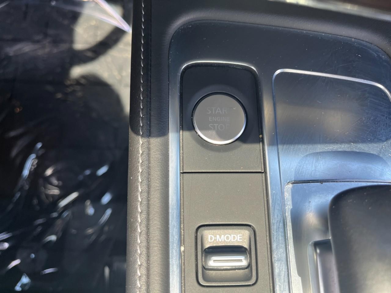 INFINITI QX60 Vehicle Full-screen Gallery Image 32