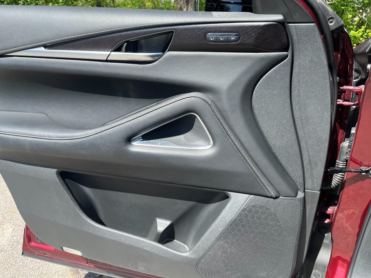 INFINITI QX60 Vehicle Full-screen Gallery Image 33