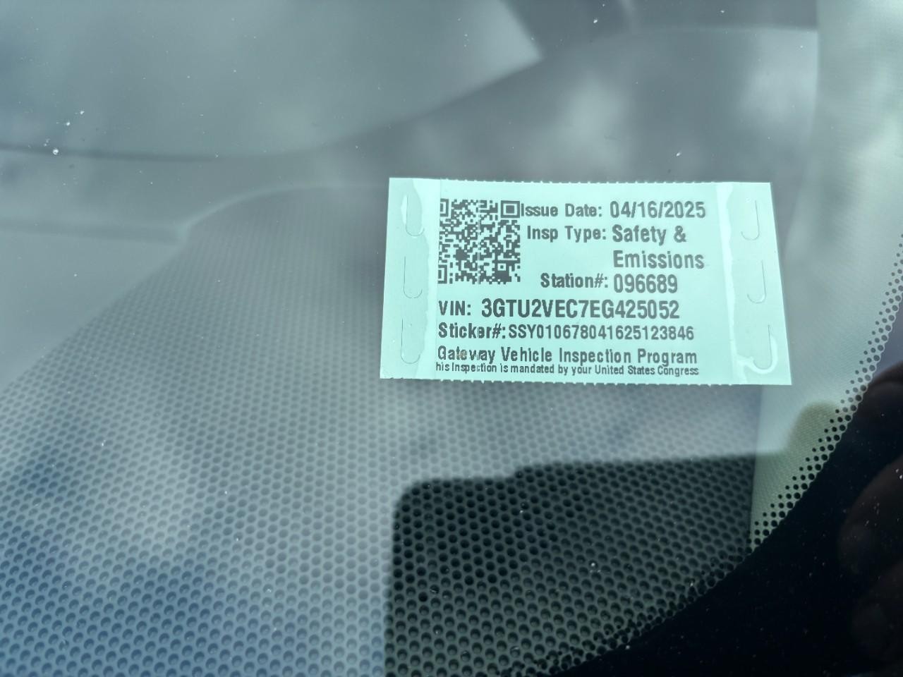 GMC Sierra 1500 Vehicle Full-screen Gallery Image 39